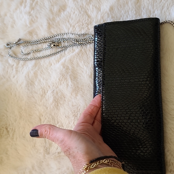 Brighton black leather clutch with removable chain - Picture 4 of 4